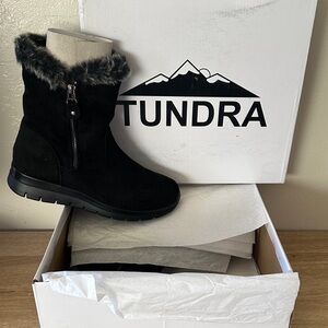 Tundra Women's Black Faux Fur Winter Boots